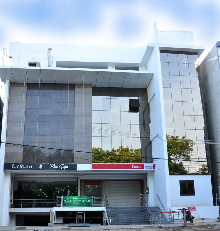 Hotel The Home Tiruppur Phòng bức ảnh