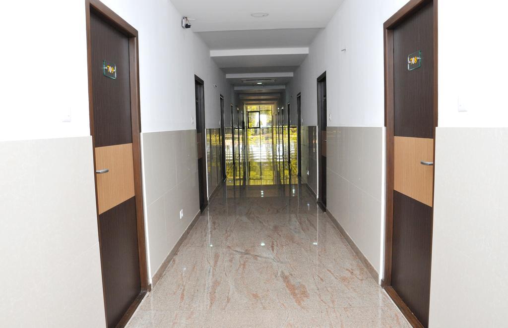 Hotel The Home Tiruppur Phòng bức ảnh