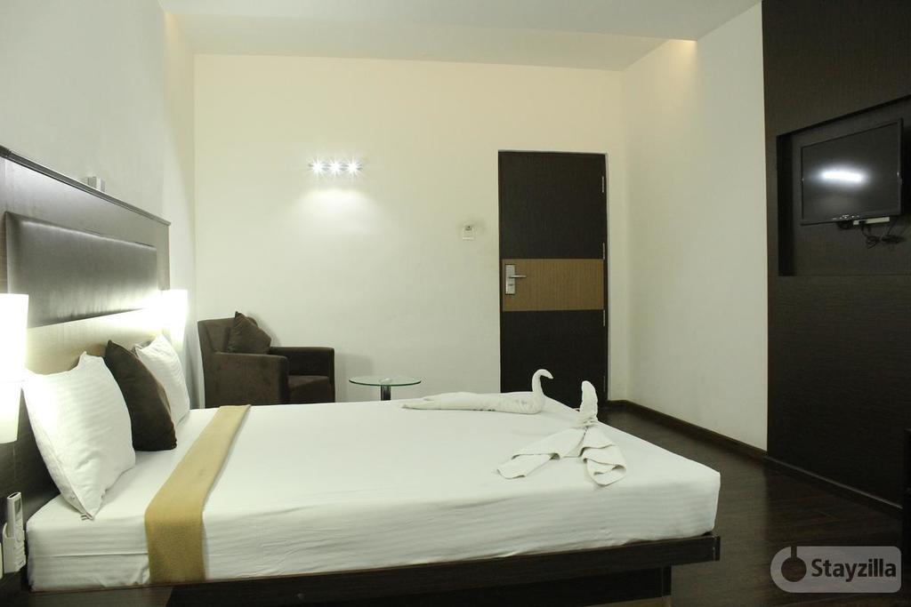 Hotel The Home Tiruppur Ngoại thất bức ảnh